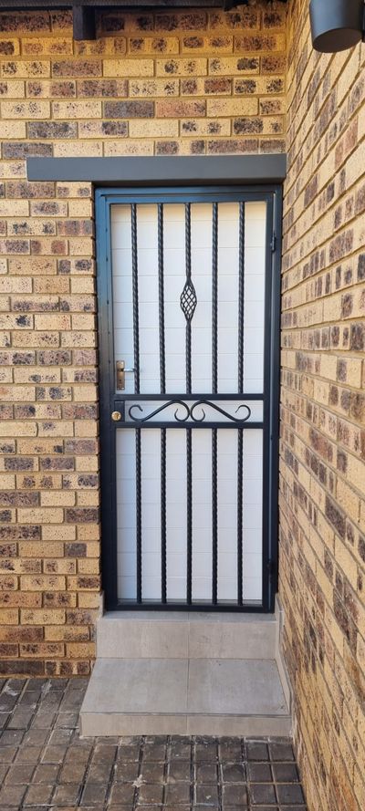 Pedestrian Gate