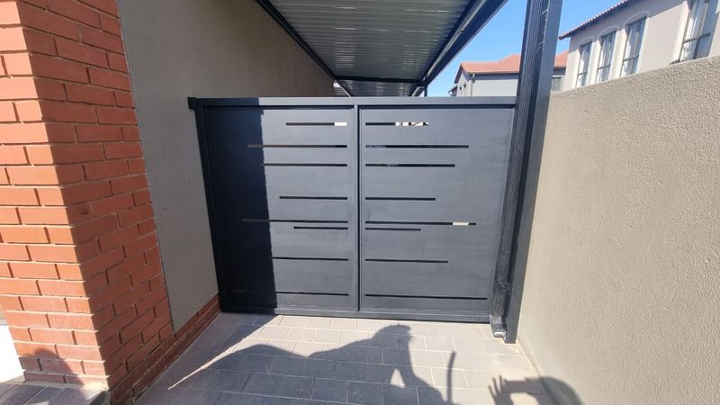 Pedestrian Gate